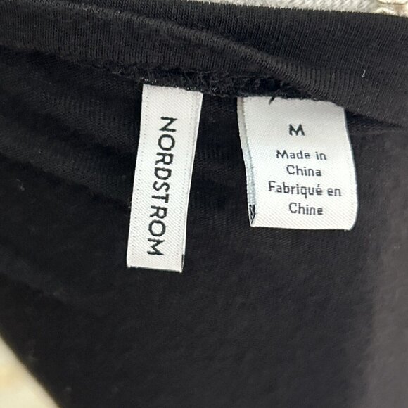 Nordstrom Womens Blouse Medium Black‎ Long Sleeve Pullover Tee Minimalist V Neck - Picture 3 of 7